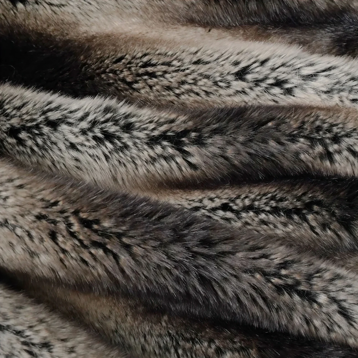 Mountain Grey Wolf Faux Fur Throw