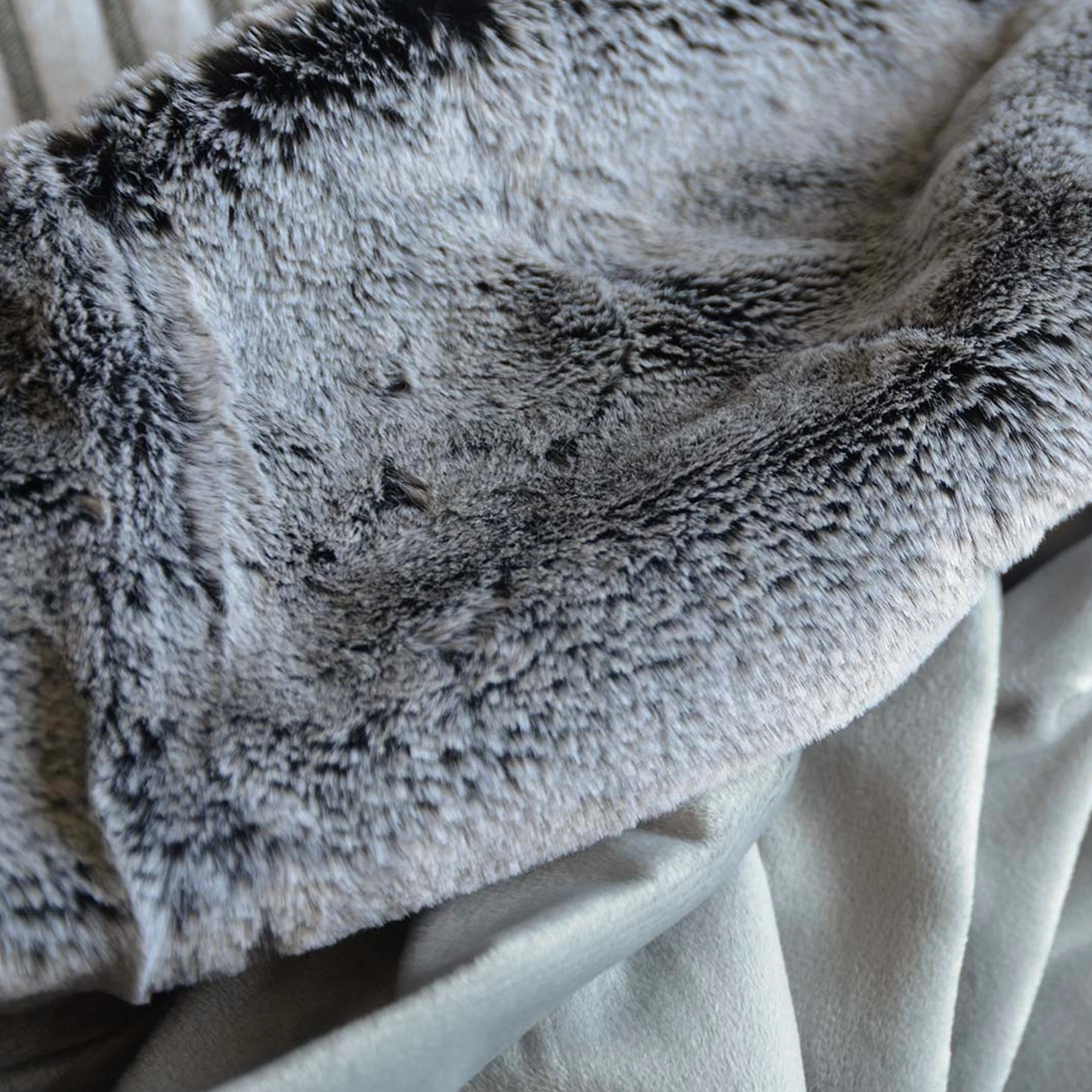 Siberian Grey Wolf Faux Fur Throw